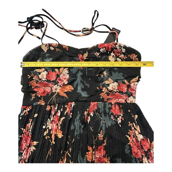Lulus | Tier to Stay Black Floral Print Tiered Tie-Strap Midi Dress size M New - Picture 4 of 16